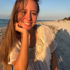 Meet your Posher, Maria jose